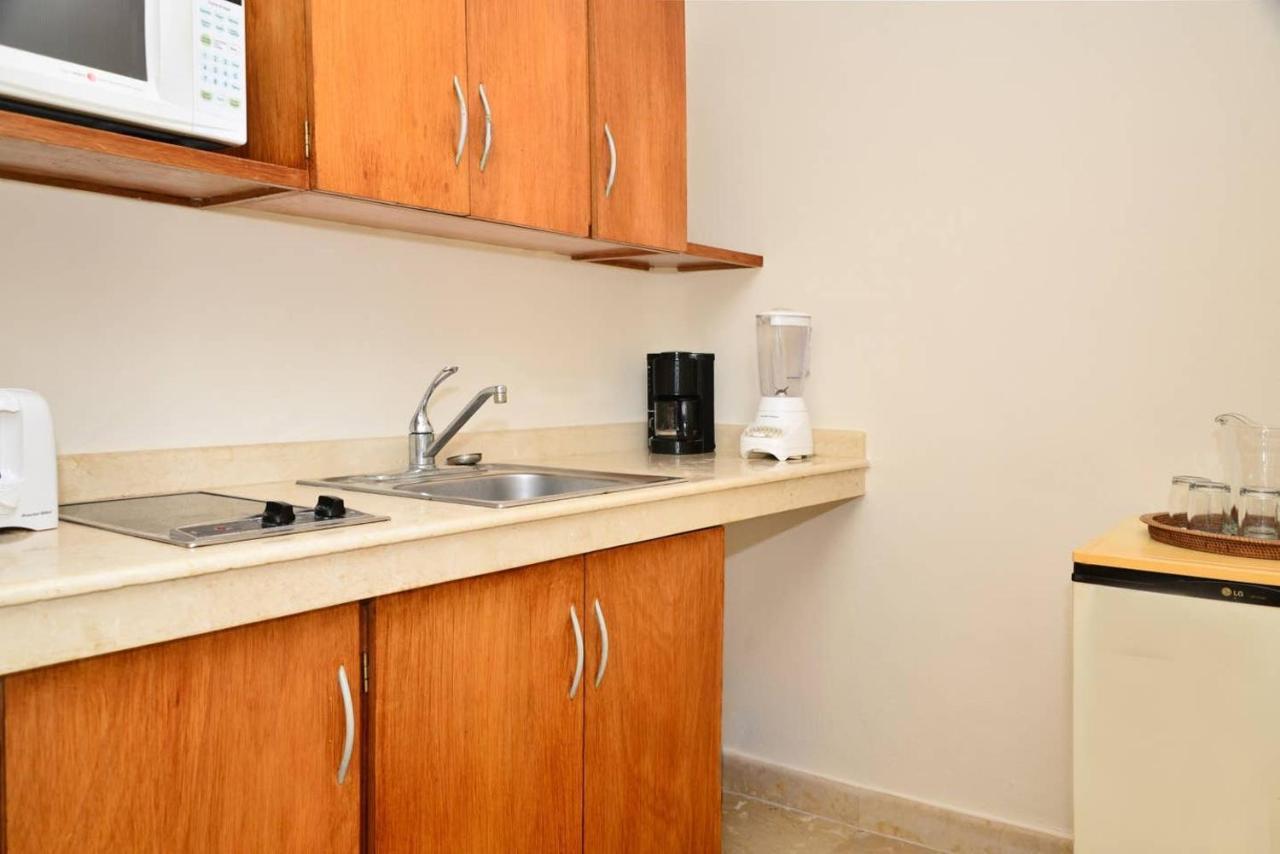 Apartamento Blue Palms Suites, Pool Onsite, Steps To The & 5th Ave Playa del Carmen