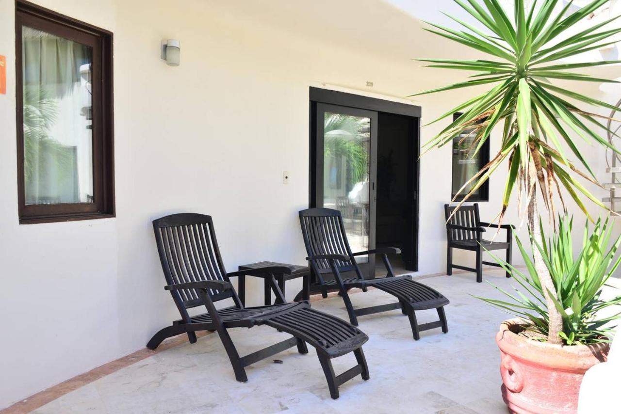 Apartamento Blue Palms Suites, Pool Onsite, Steps To The & 5th Ave *