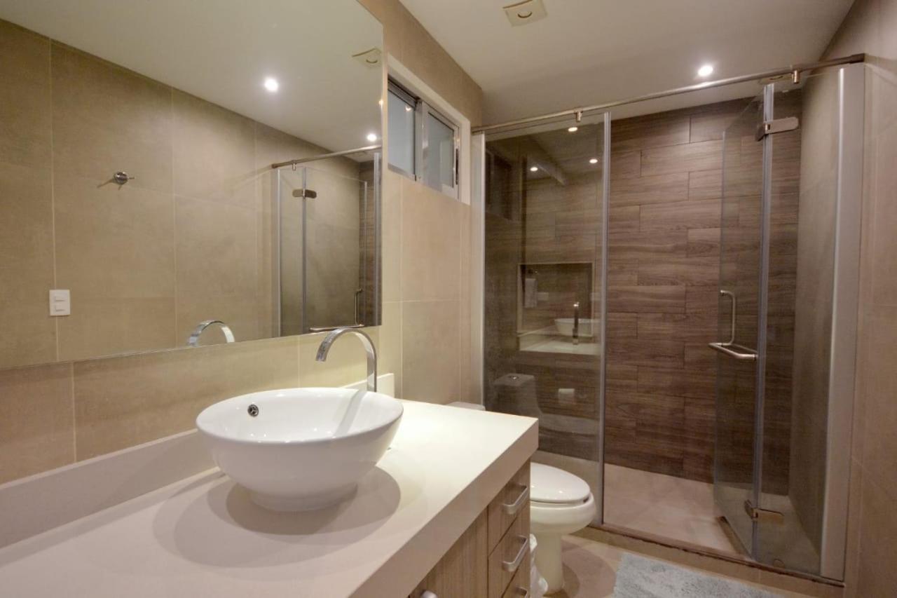 Luxury Steps From 5th Av Rooftop Pool By Yeah *
