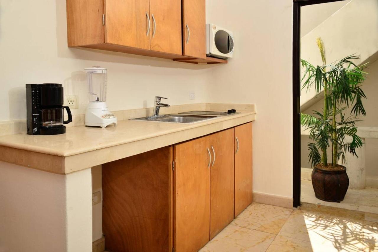 Blue Palms Suites, Pool Onsite, Steps To The & 5th Ave Apartamento