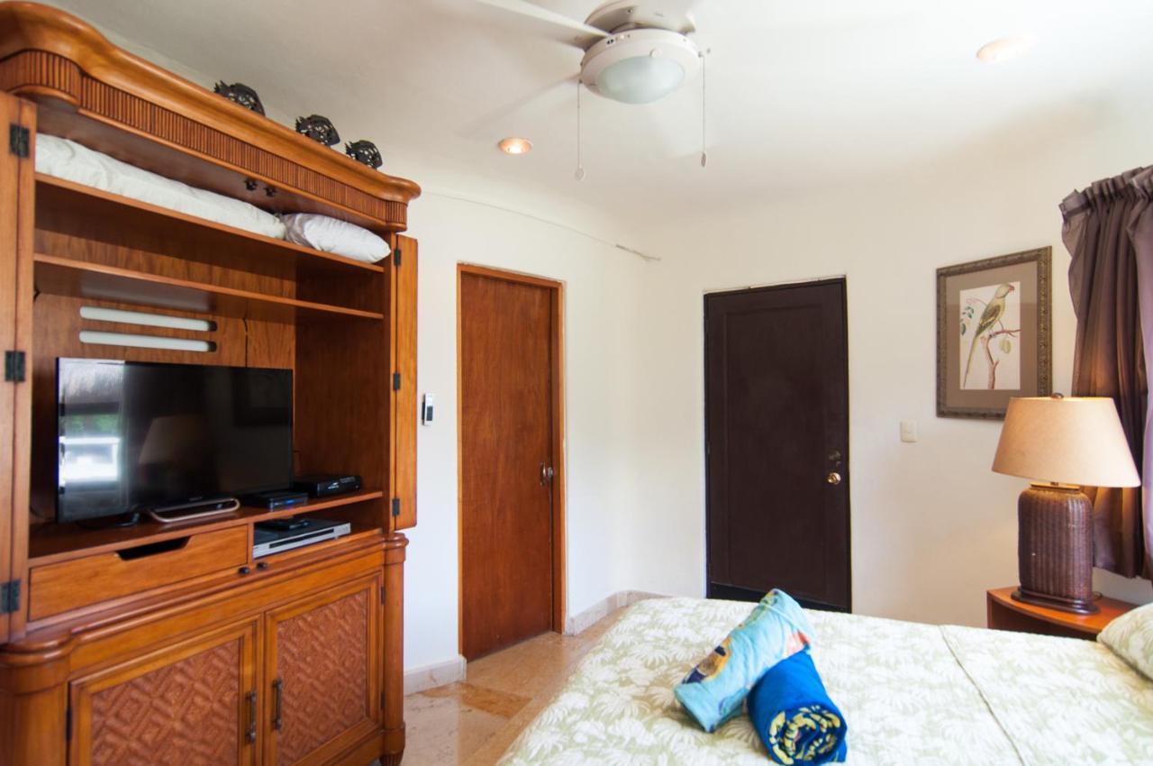 Blue Palms Suites, Pool Onsite, Steps To The & 5th Ave Apartamento