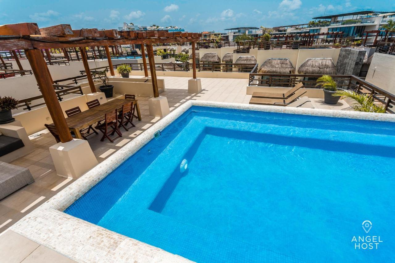 Holiday home Magnificent Oceanview Rooftop Lounge With Plunge Pool