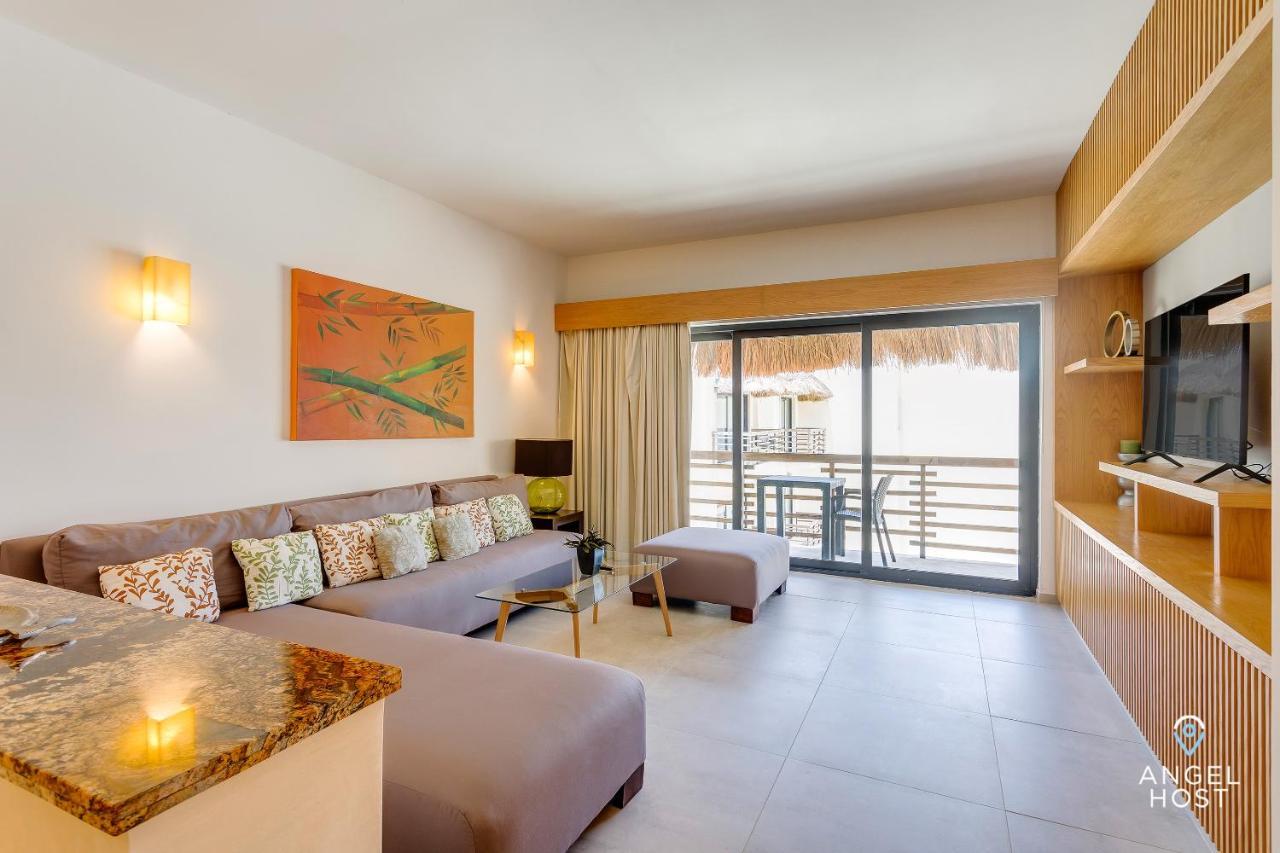Holiday home Magnificent Oceanview Rooftop Lounge With Plunge Pool