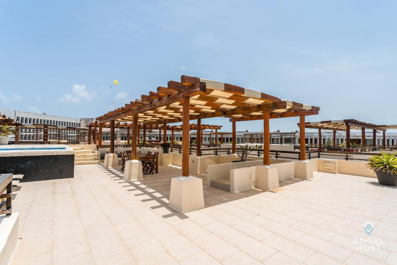 Holiday home Magnificent Oceanview Rooftop Lounge With Plunge Pool *