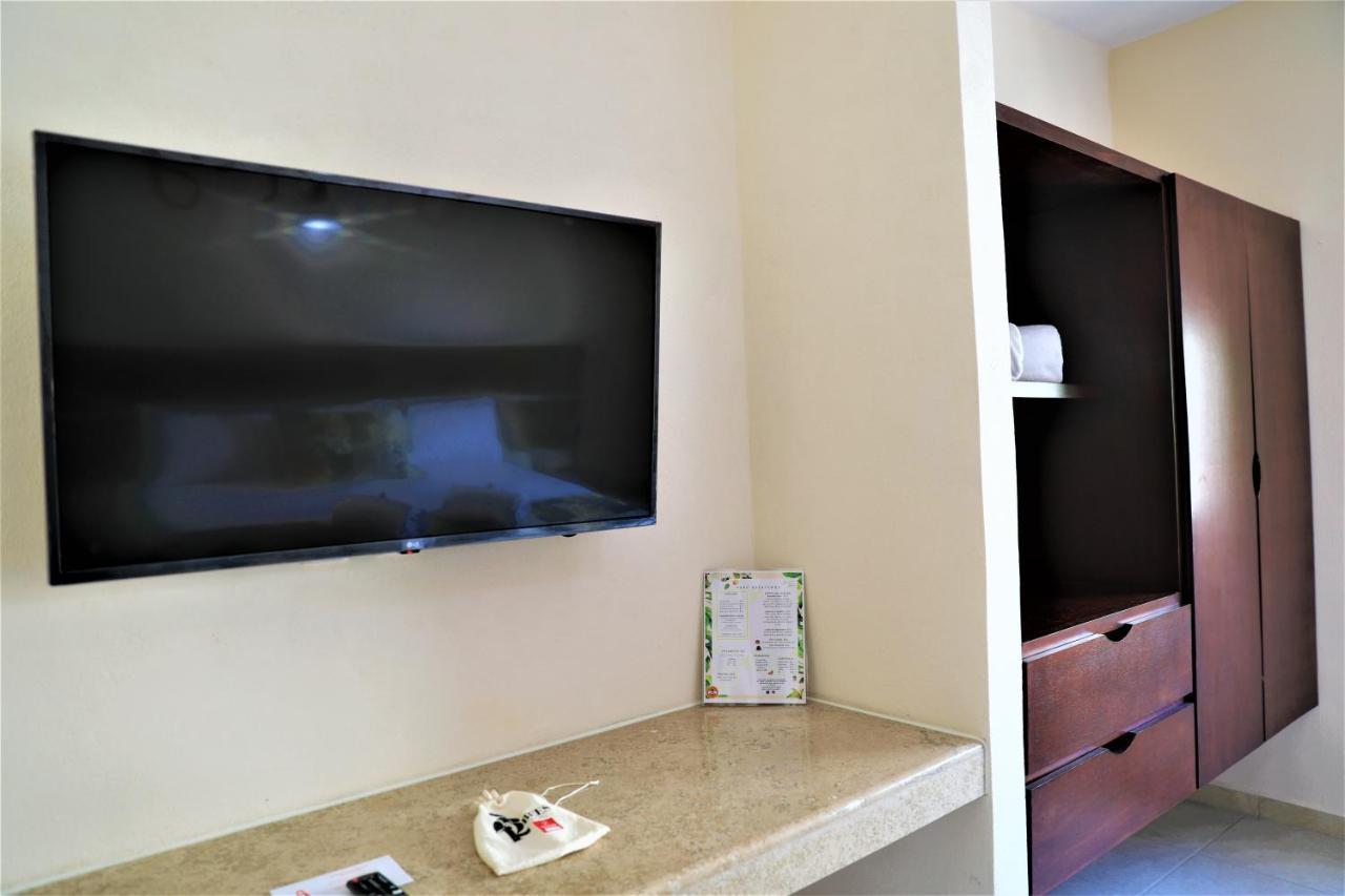 12 Bees By Kavia 3* Playa del Carmen