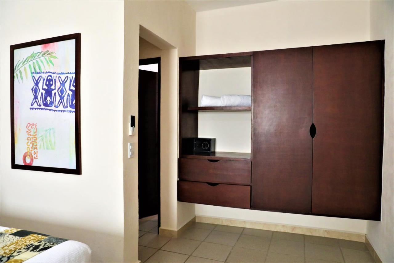 Hotel 12 Bees By Kavia 3*