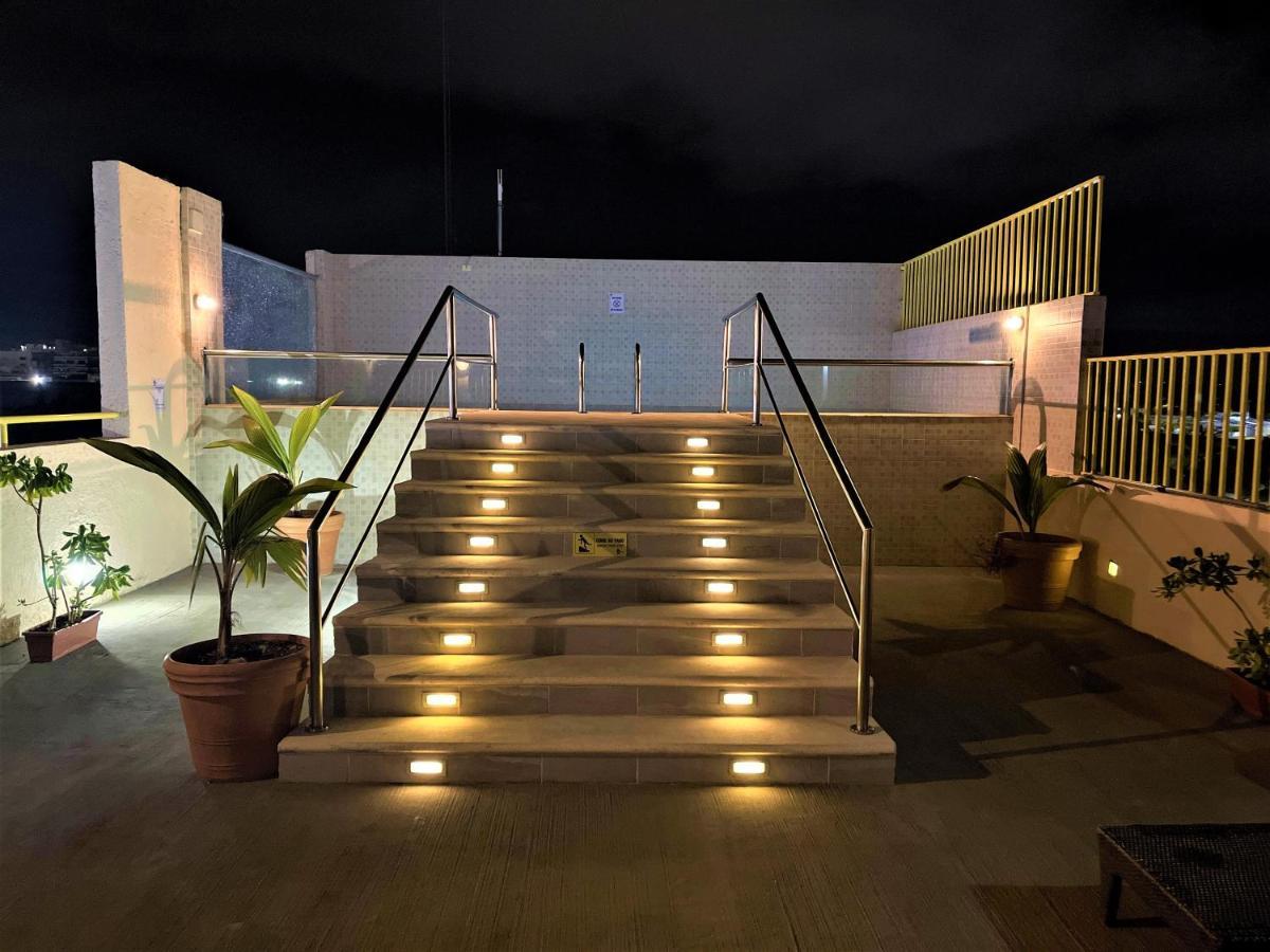 12 Bees By Kavia Hotel 3*