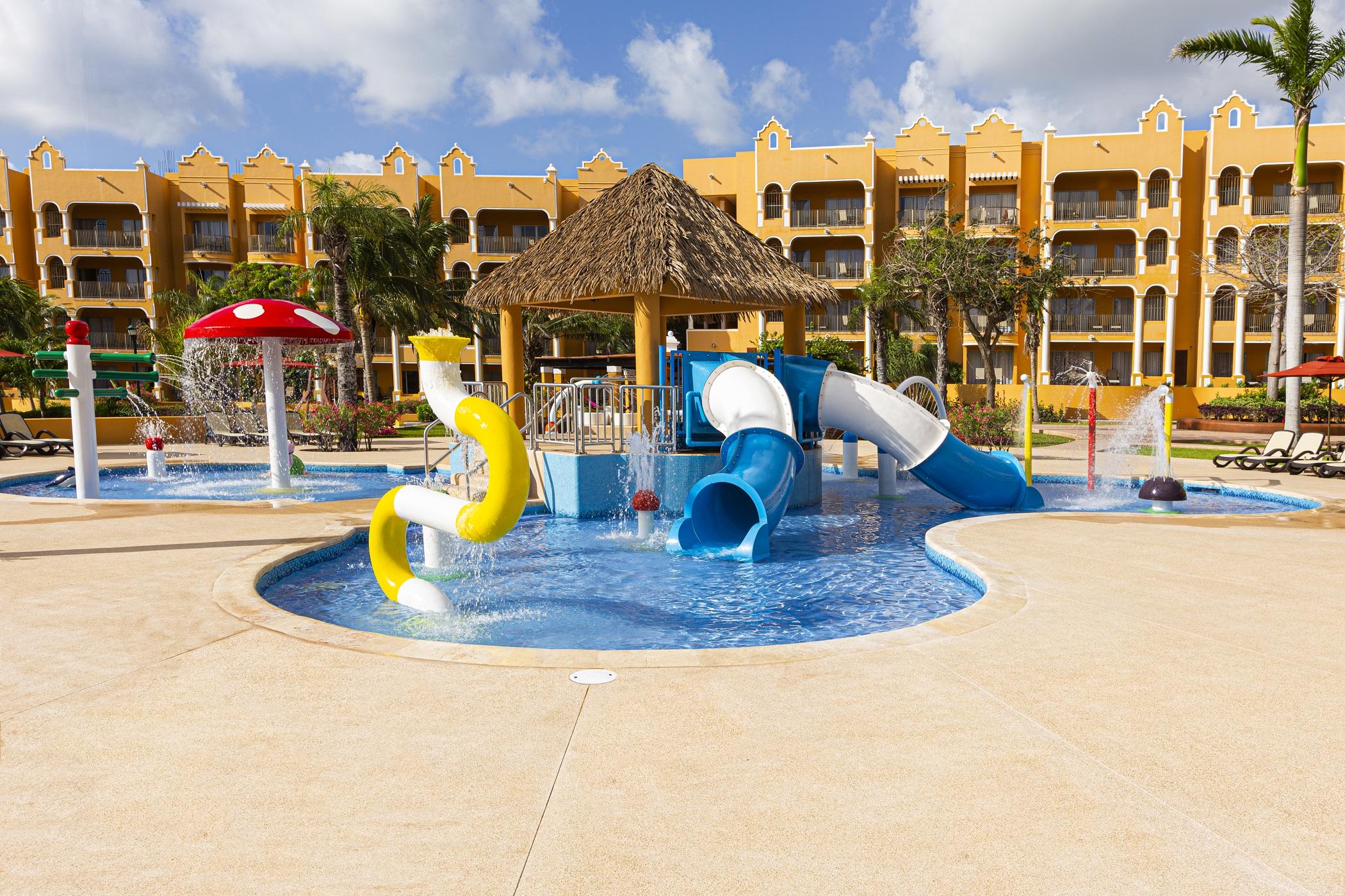 Resort The Royal Haciendas &