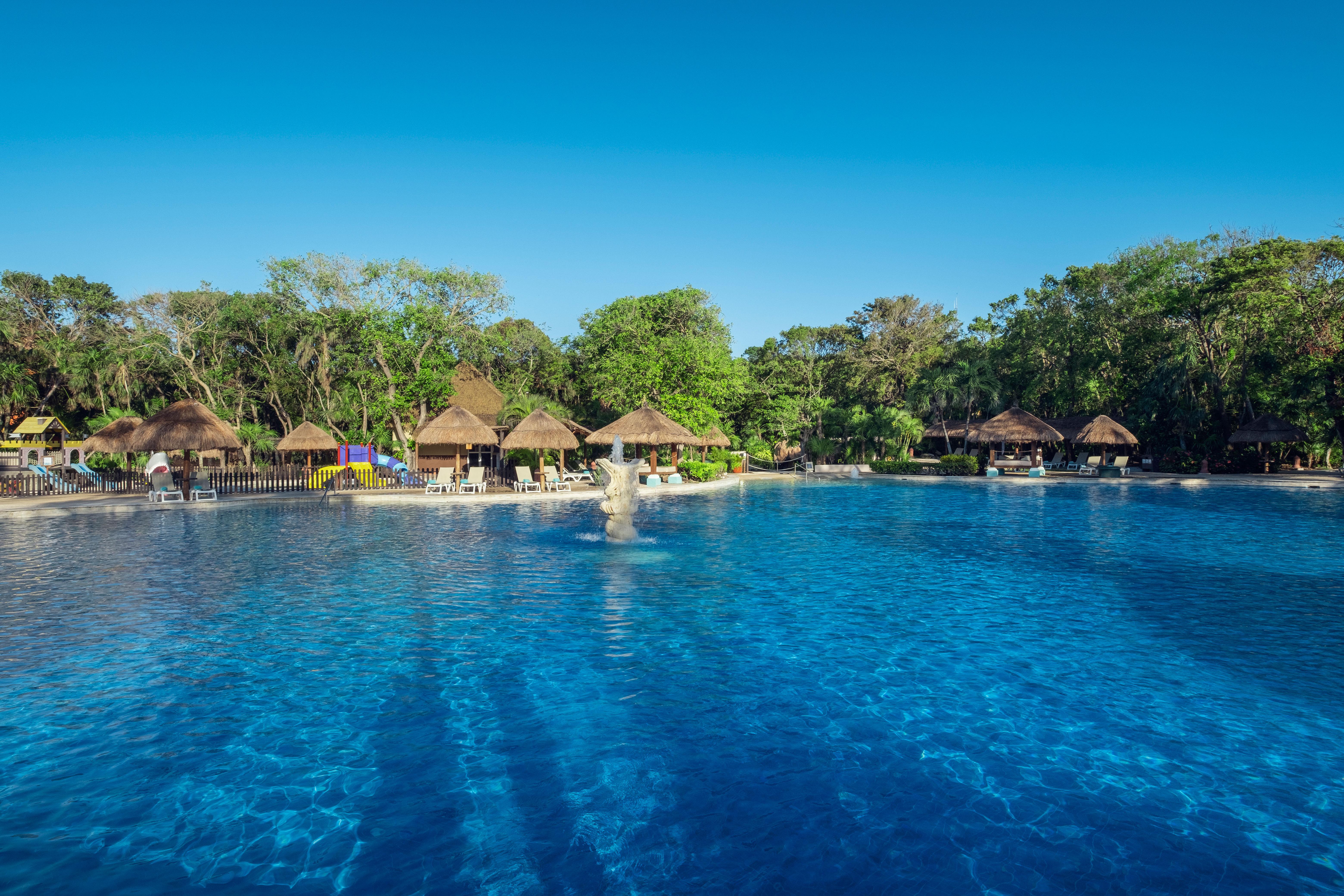 Iberostar Waves Quetzal Resort 5*