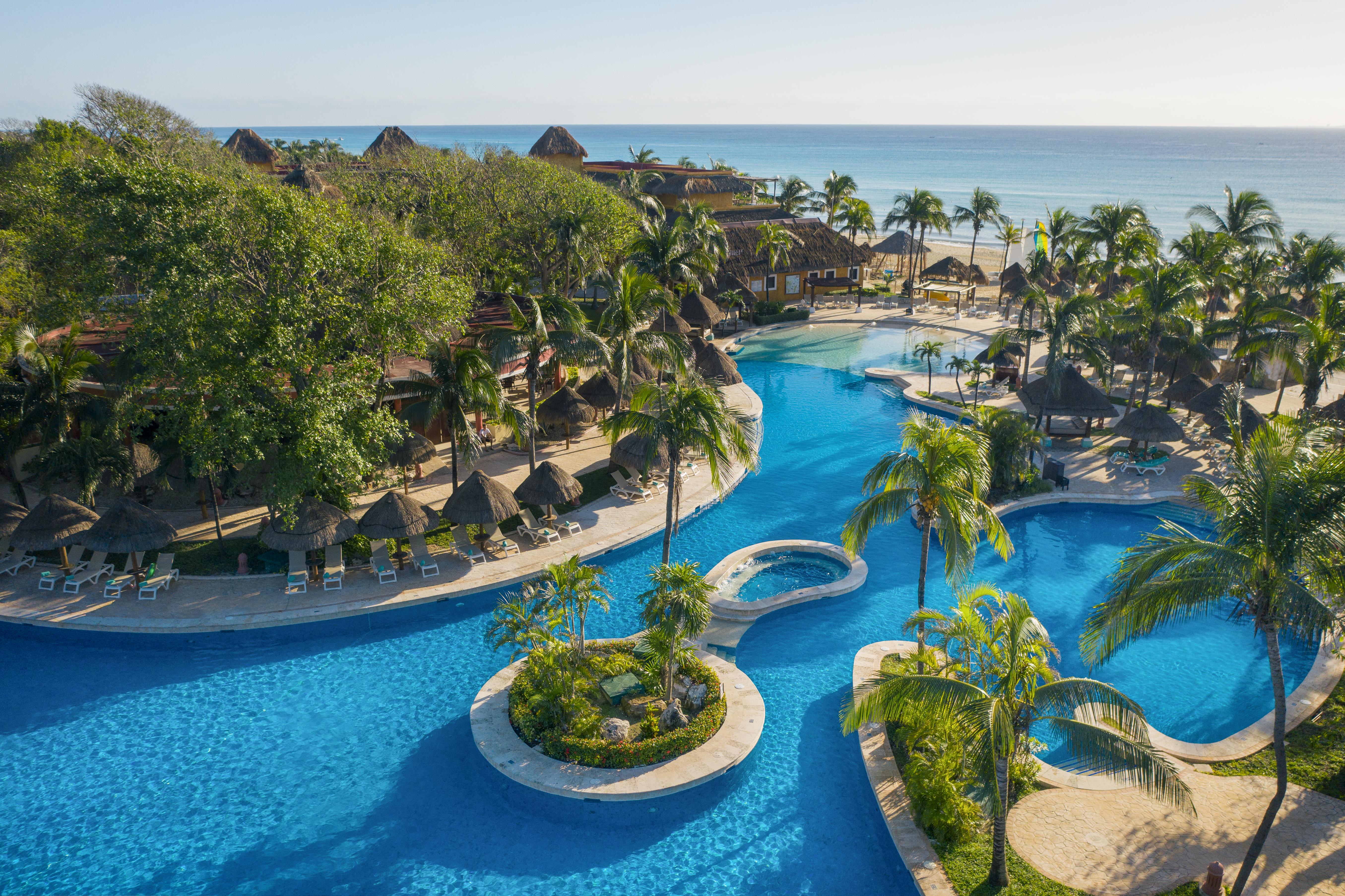 Iberostar Waves Quetzal Resort