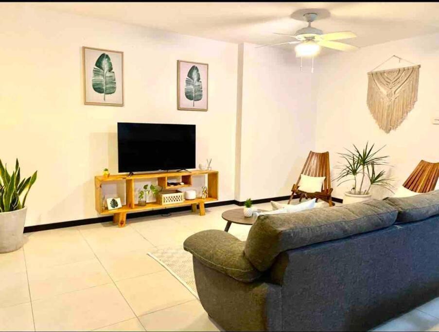 Departamento En El Centro De Excelente Ubicacion Internet Fibra Optica Apartment