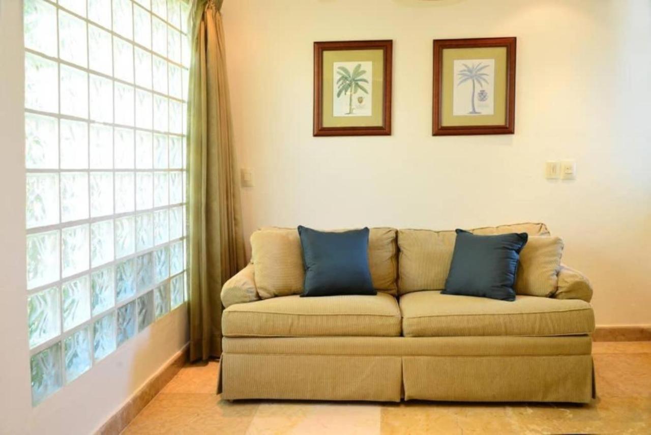 Blue Palms Suites, Pool Onsite, Steps To The & 5th Ave Apartamento