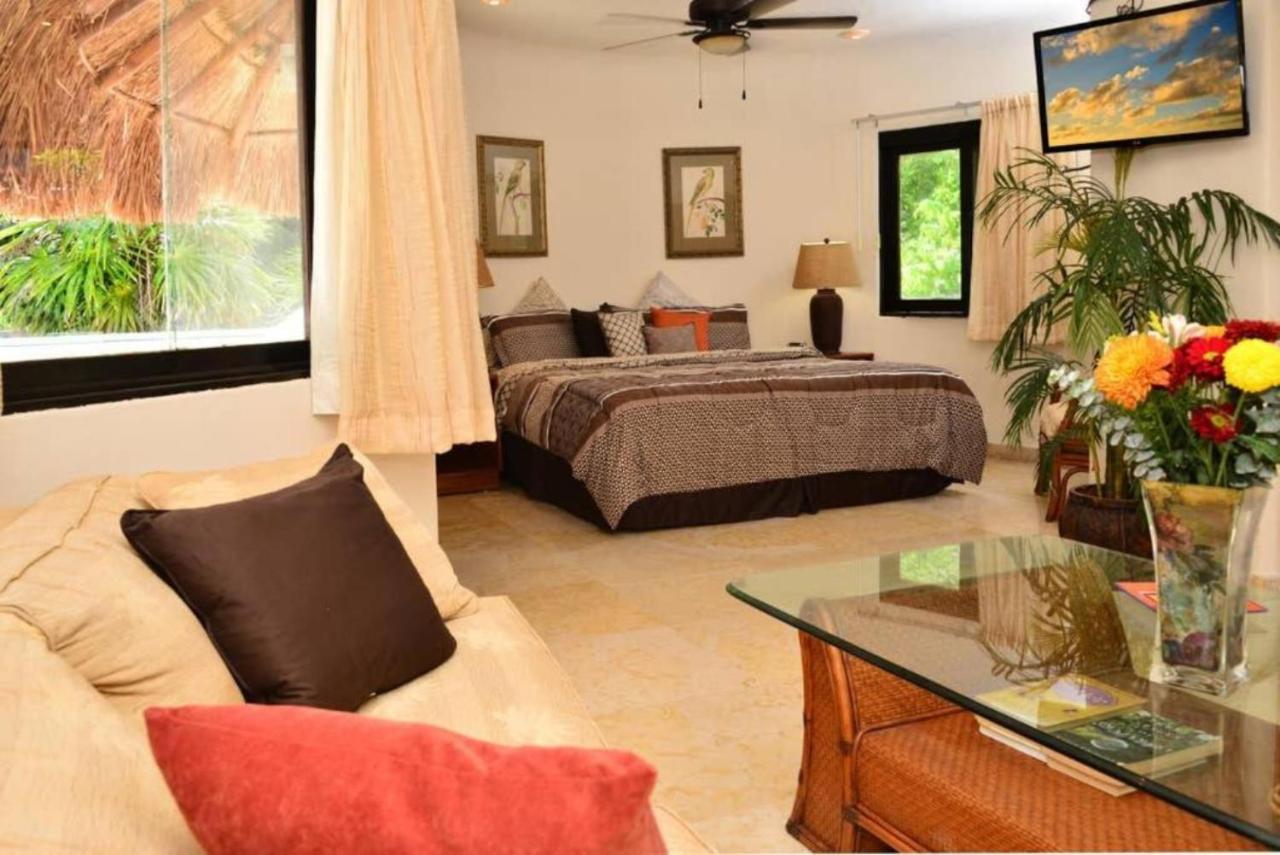 Blue Palms Suites, Pool Onsite, Steps To The & 5th Ave Apartamento Playa del Carmen