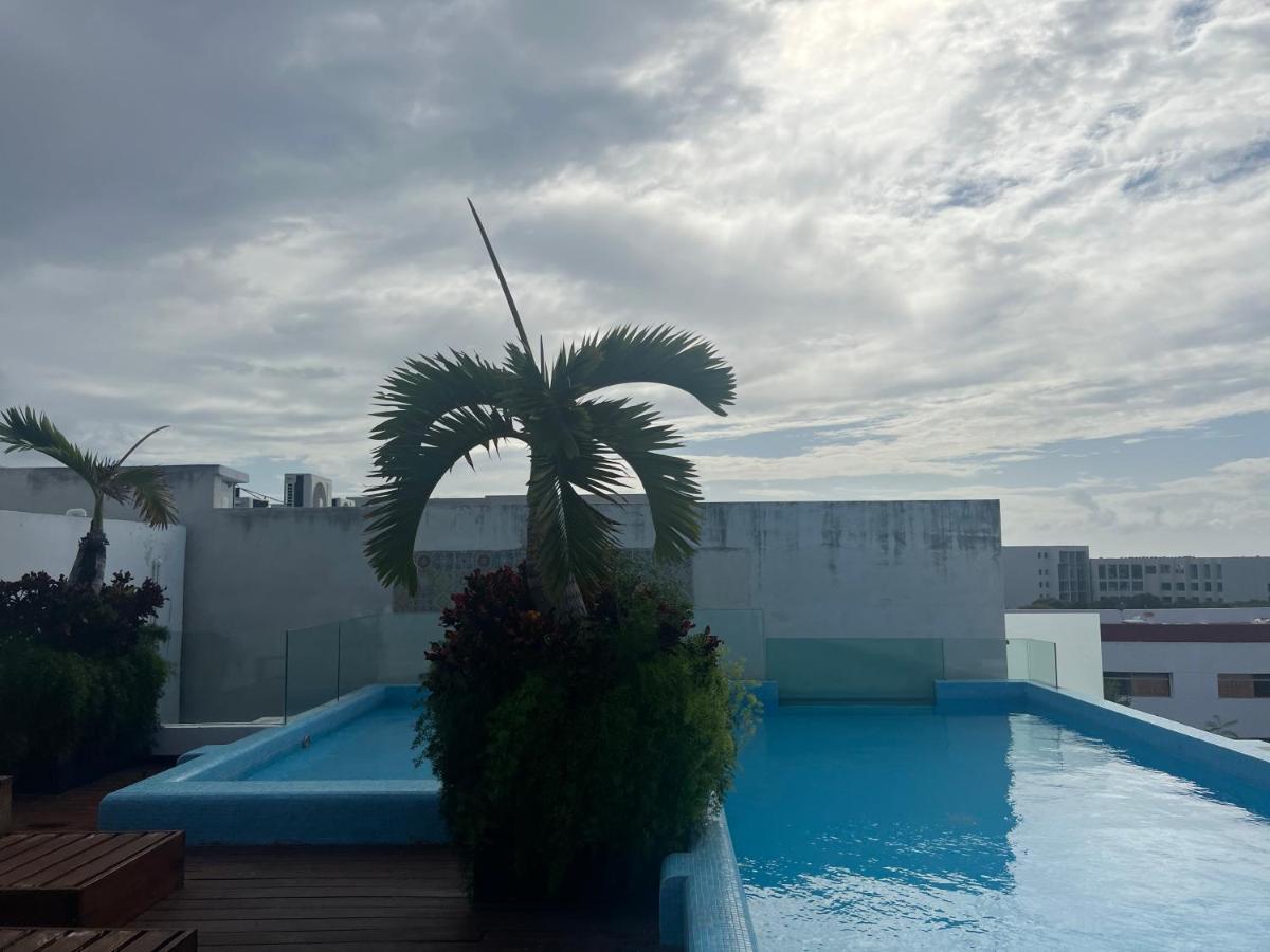 One Block From The Beach! Appartement
