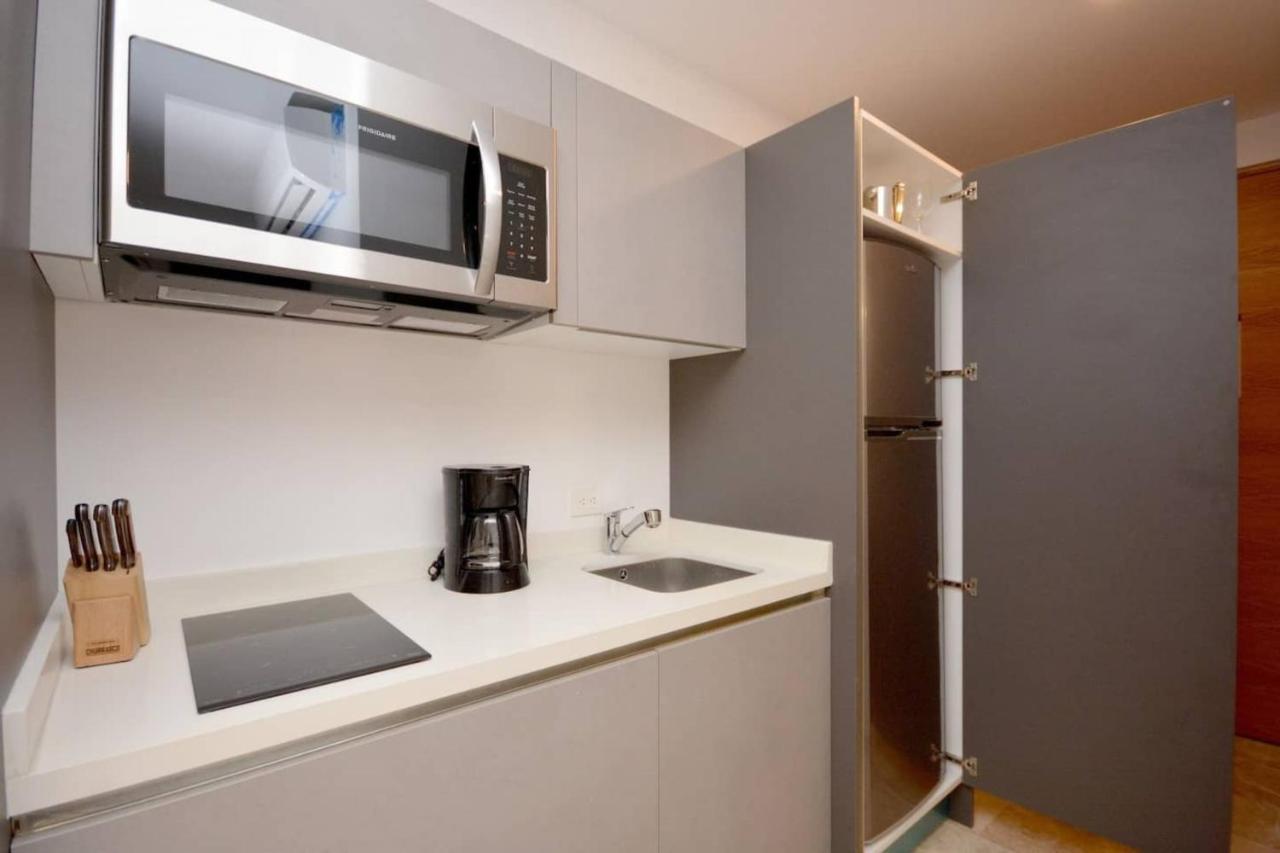 Cute Studio Steps From The By Yeah Appartement *