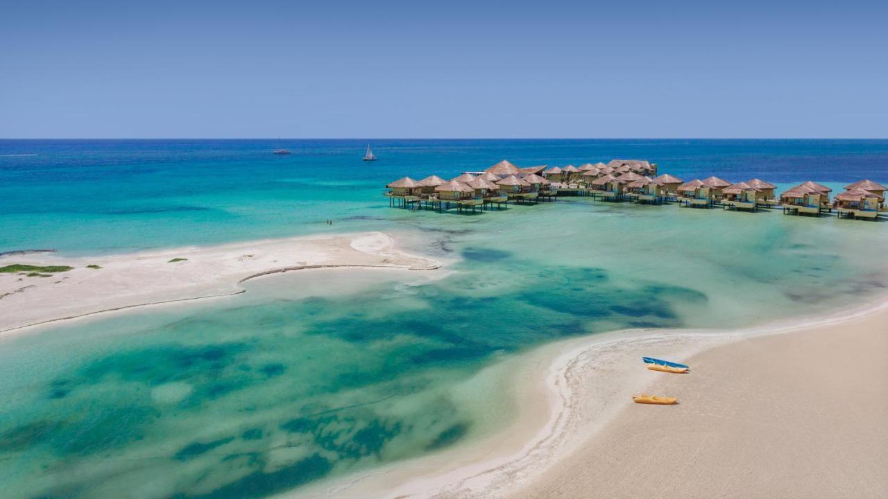 Palafitos Overwater Catamaran, Cenote & Inclusive (adults Only) Resort