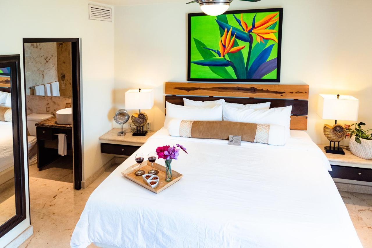 El Taj Oceanfront And Beachside Playa del Carmen