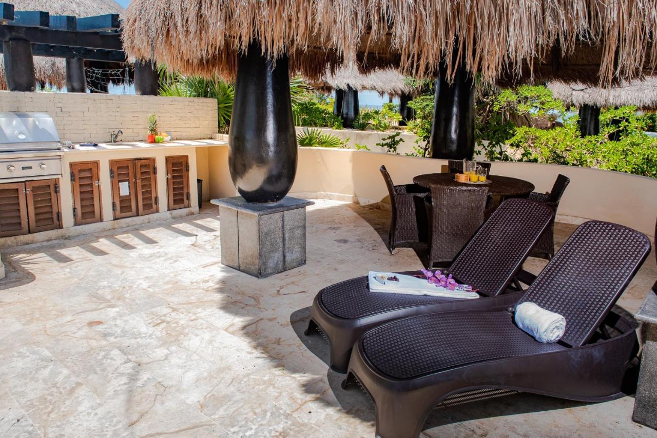 Hotel El Taj Oceanfront And Beachside 4*