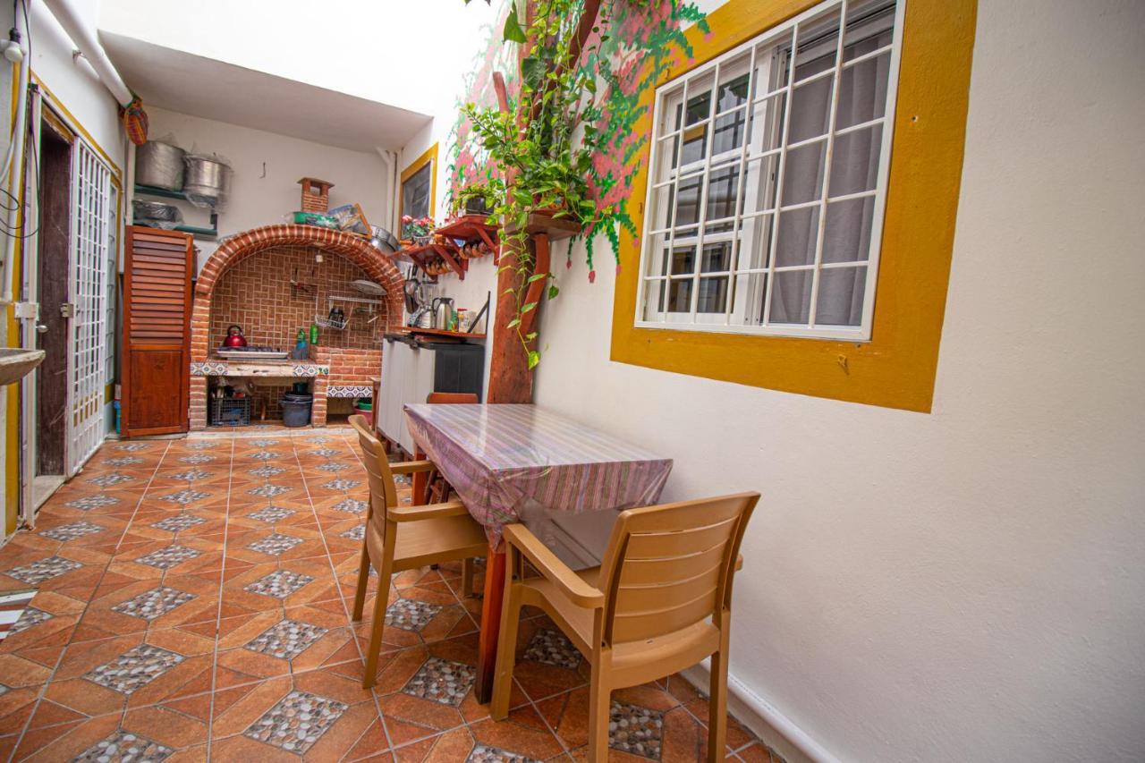 La Casa Del Almendro Guest house Playa del Carmen