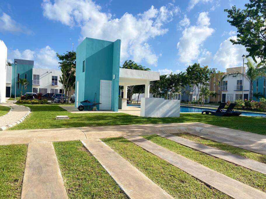 Casa Kuxtal * Playa del Carmen