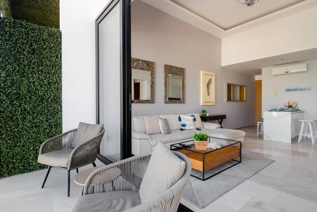 Luxury Penthouse And Private Rooftop Pool On 5ta Avenida Playa del Carmen