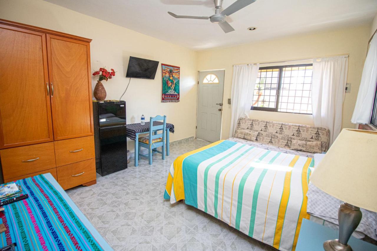La Casa Del Almendro Guest house Playa del Carmen