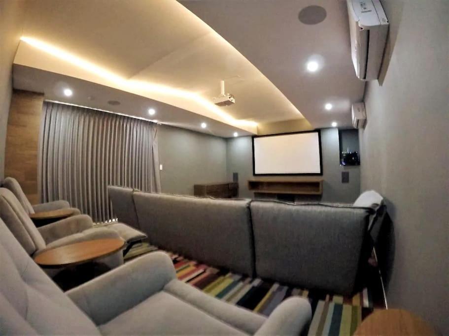 Appartement Your Exclusive In The - Amenities & Services For Free!! *