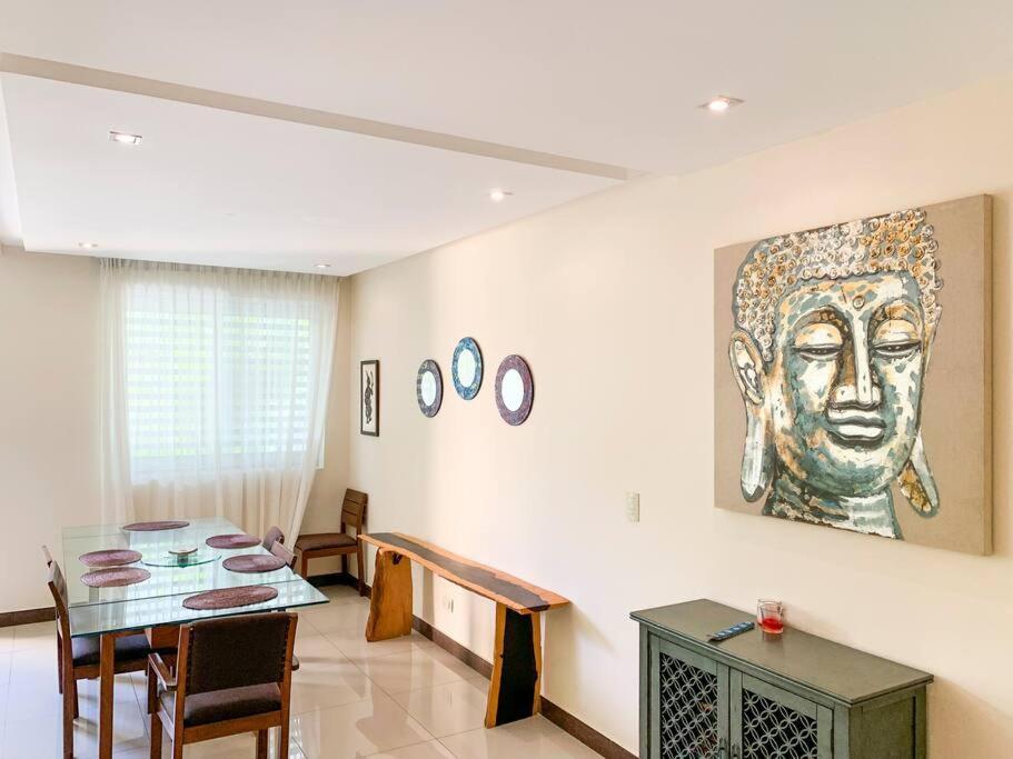 Oasis 12