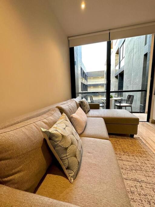 2 Beds Pool View Modern Apt/parking, Gym, Rooftop - 405 Musa Apartment *