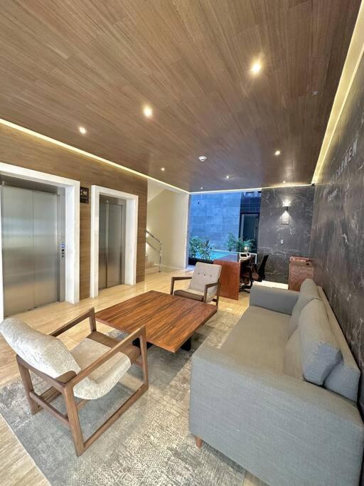 2 Beds Pool View Modern Apt/parking, Gym, Rooftop - 405 Musa Apartment Playa del Carmen