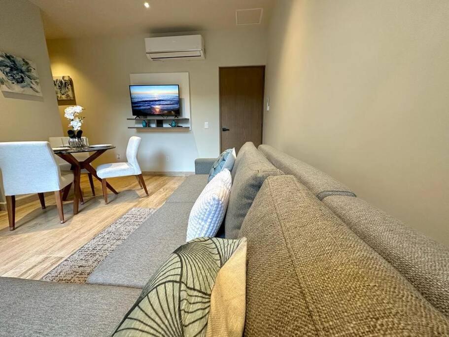 2 Beds Pool View Modern Apt/parking, Gym, Rooftop - 405 Musa Apartment Playa del Carmen