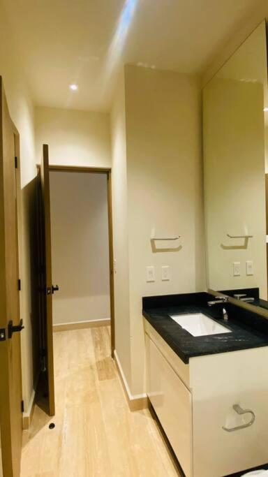 Apartment 2 Beds Pool View Modern Apt/parking, Gym, Rooftop - 405 Musa Playa del Carmen