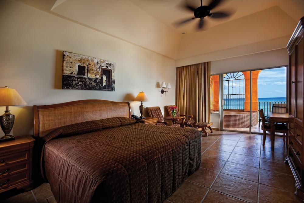 The Royal Haciendas & 5*