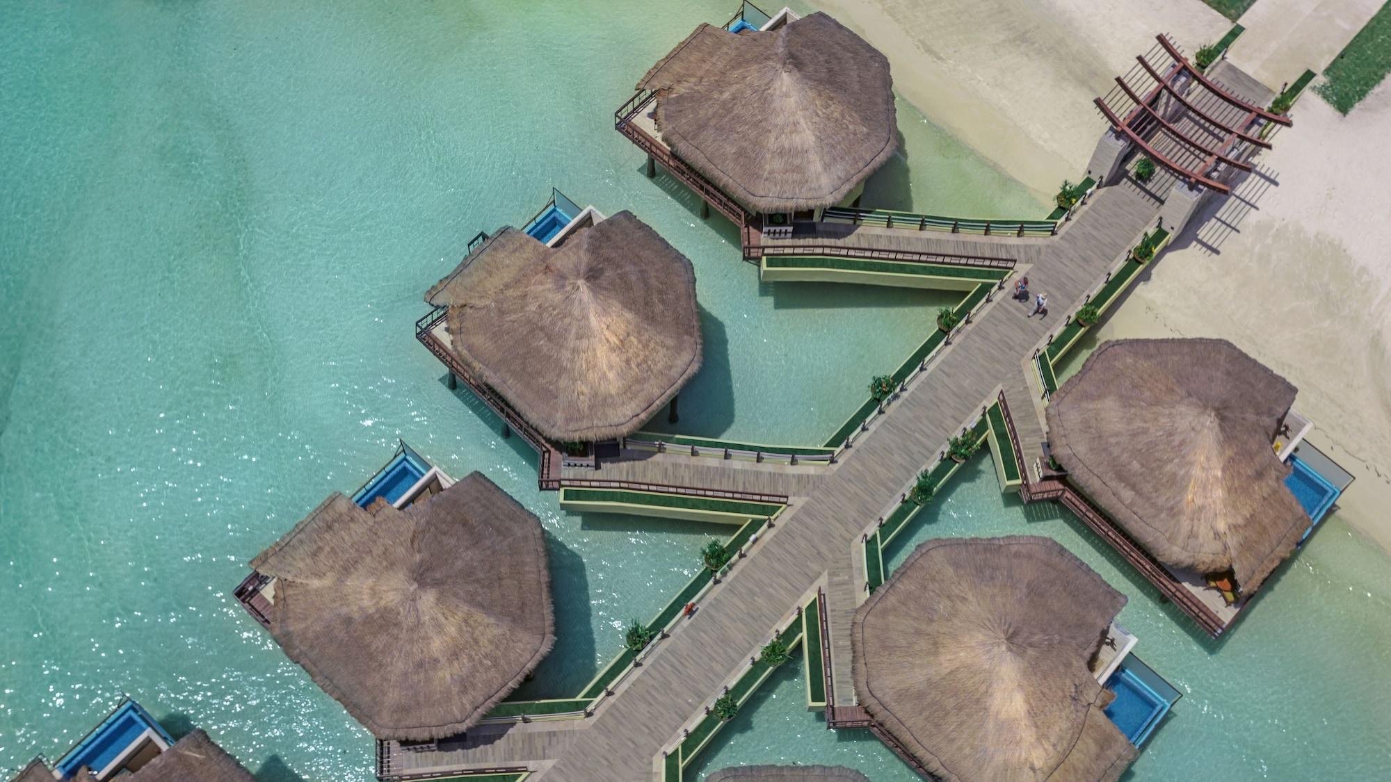 Palafitos Overwater Catamaran, Cenote & Inclusive (adults Only) 5*