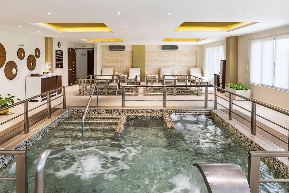 Resort Palafitos Overwater Catamaran, Cenote & Inclusive (adults Only) 5*
