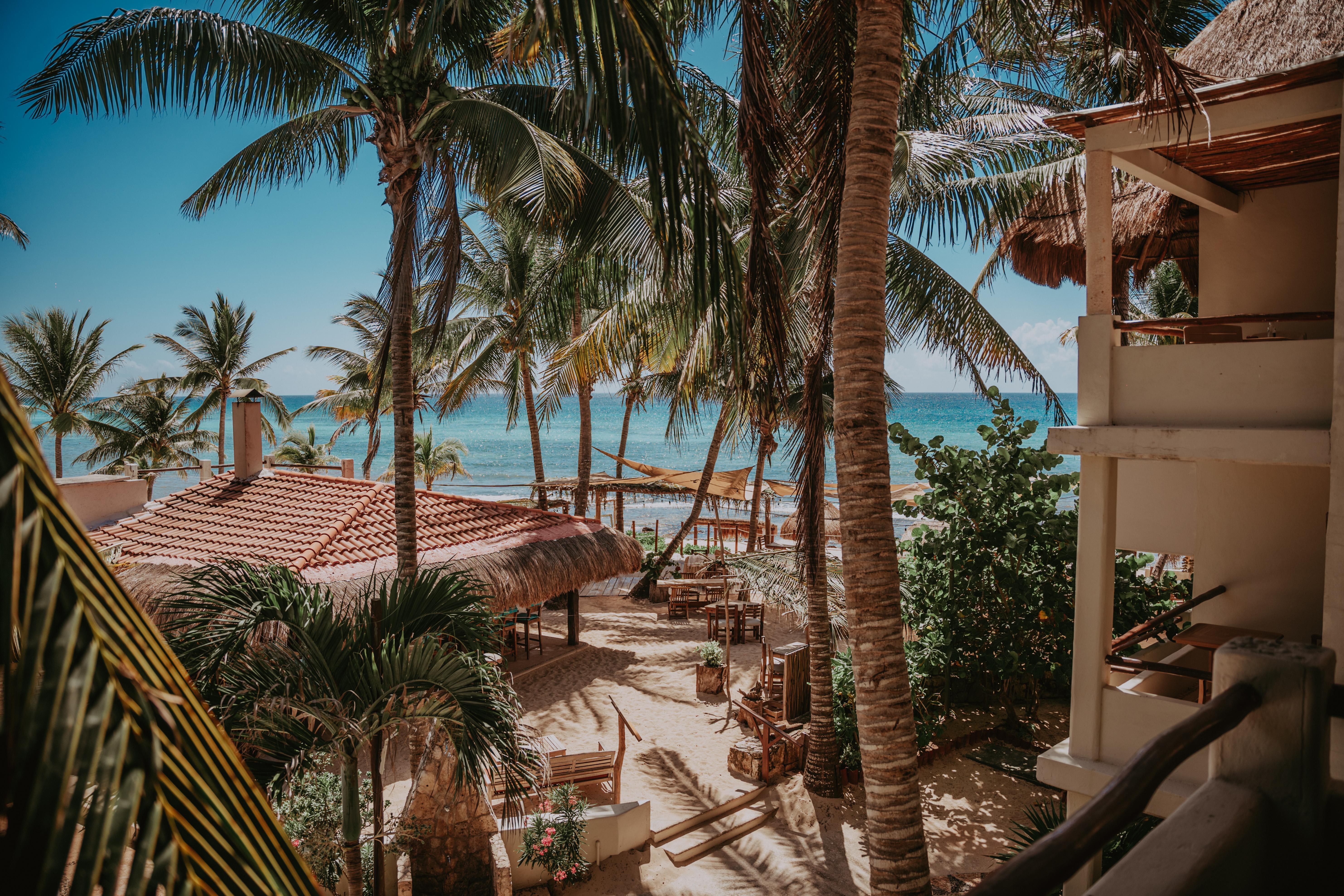 Hotel Petit Lafitte Front & Playa del Carmen