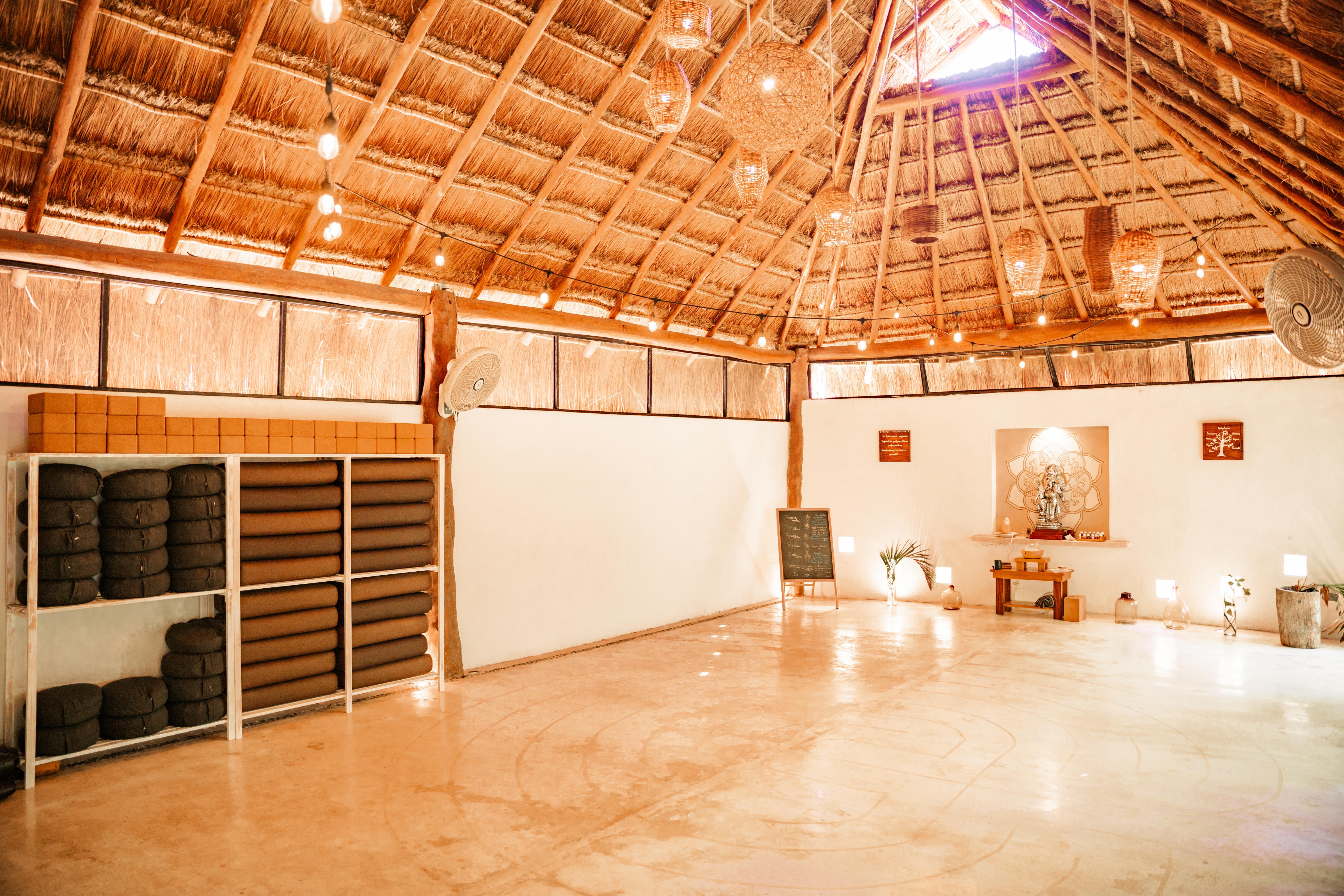 Petit Lafitte Front & Playa del Carmen