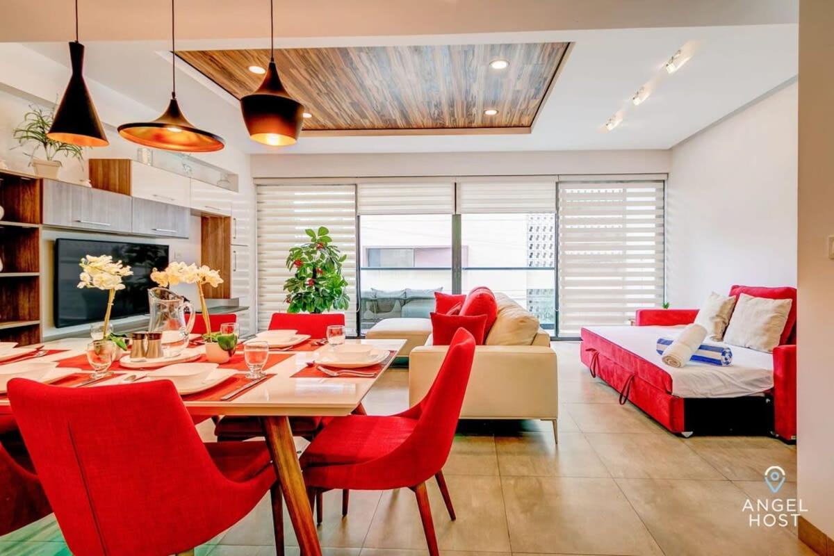With Amenities Sleeps 8 Roof Pool Gym Ferienhaus