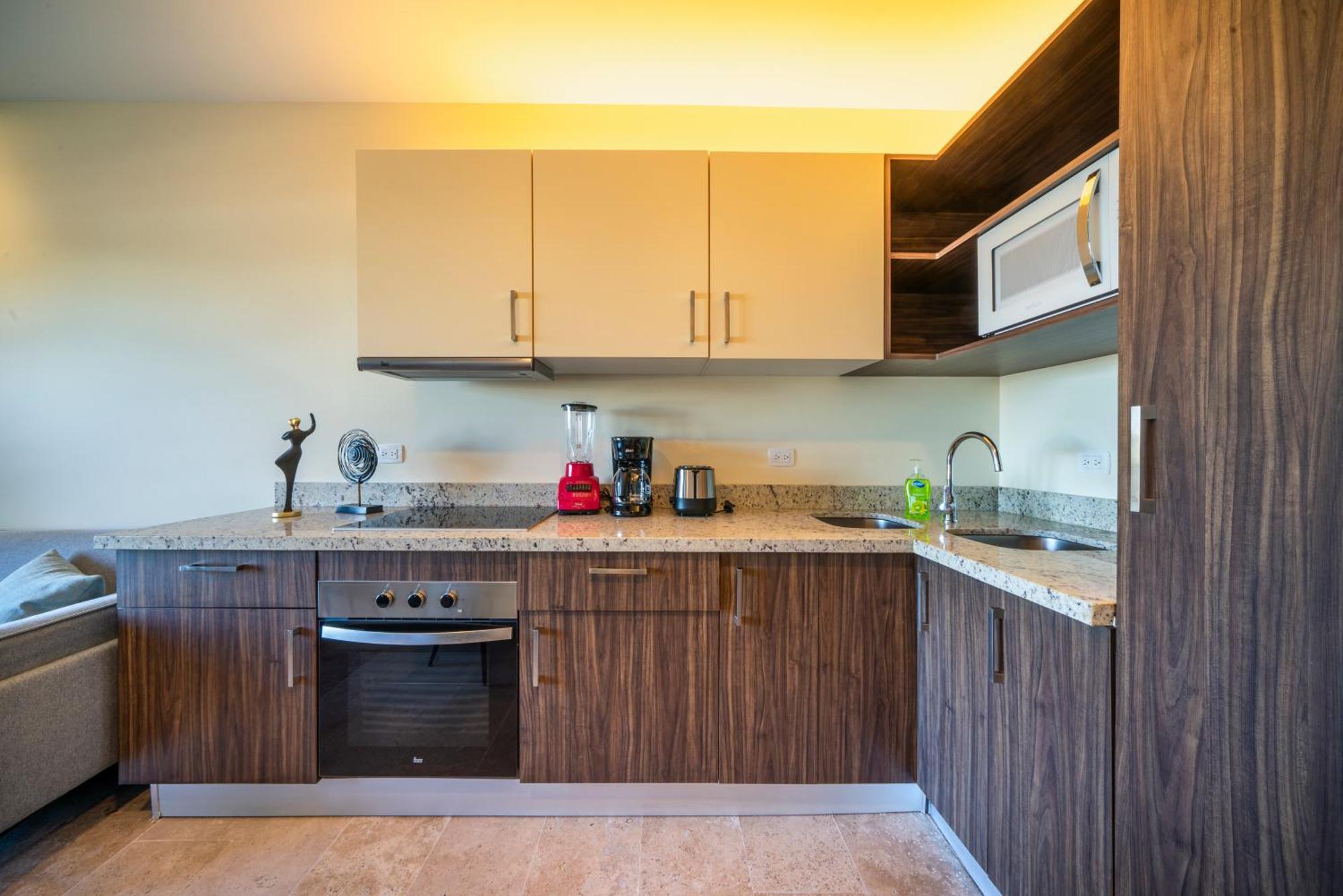 Veranda 213 - 1 Bedroom At Veranto - Pool & Fitness Center Apartment Playa del Carmen
