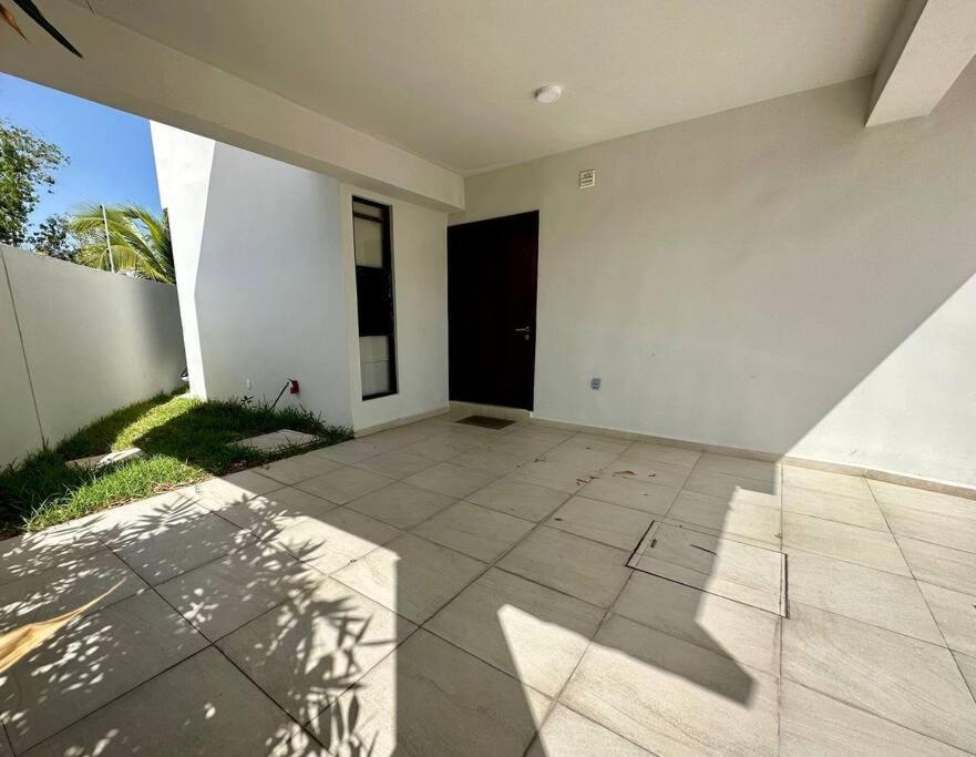 Big New House In Selvanova Coto 9 Vakantiehuis Playa del Carmen