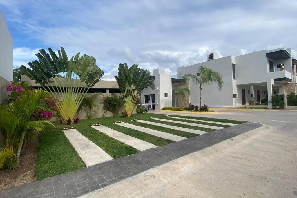 Big New House In Selvanova Coto 9 Vakantiehuis *