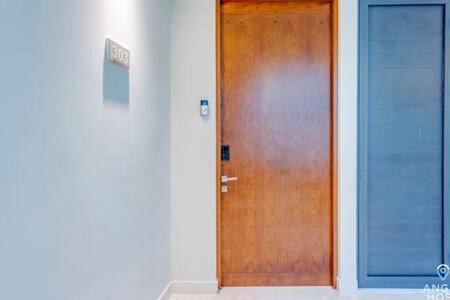 Luxury Escape Street In Playa Rooftop Pool Apartment