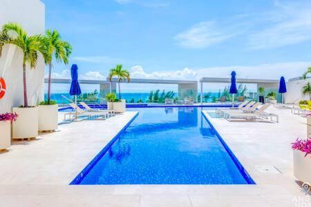 Apartment Luxury Escape Street In Playa Rooftop Pool Playa del Carmen