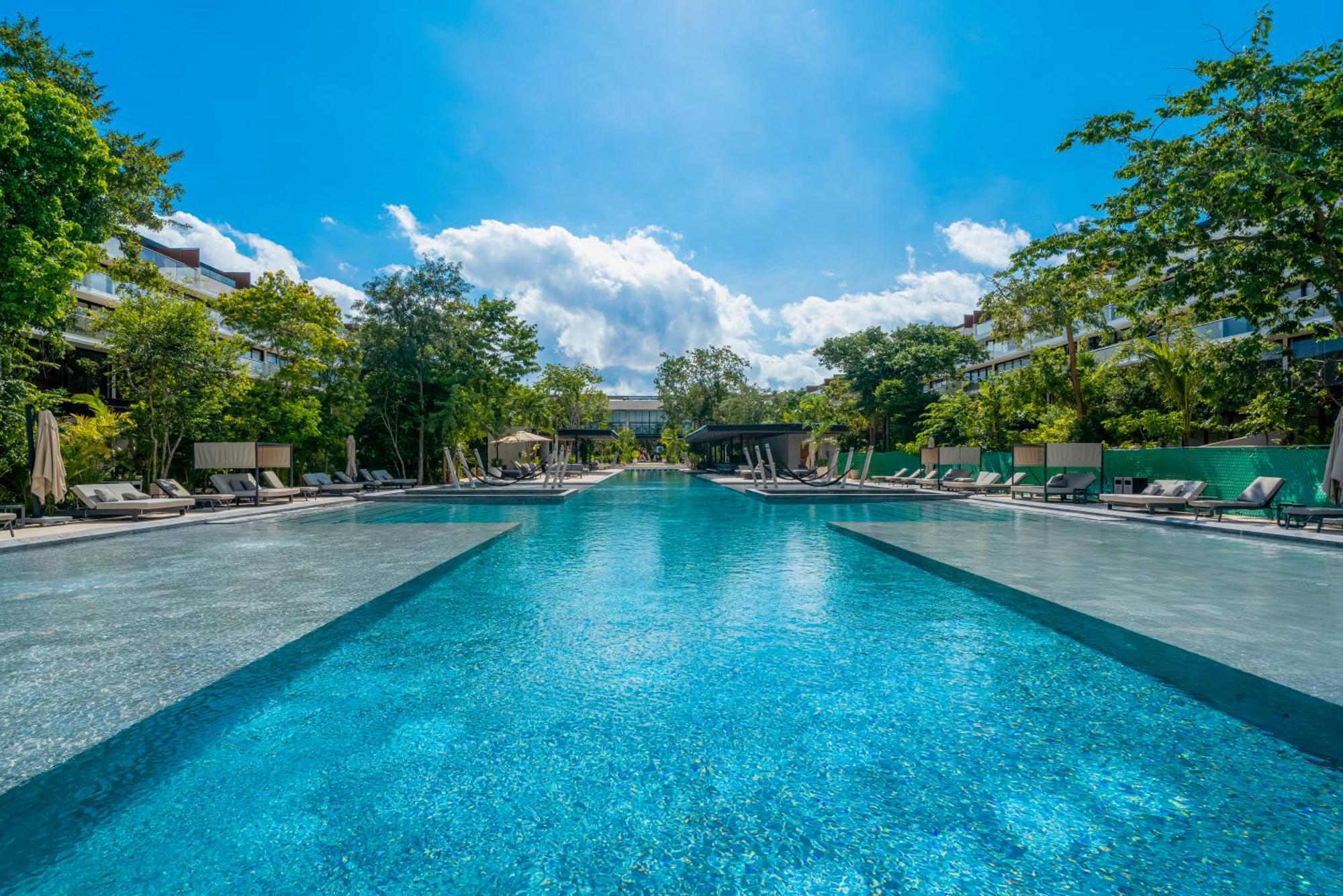 Luxury 2 Bedroom - Infinity Pool At Awa Residences In Playacar, Awa 107 Holiday home