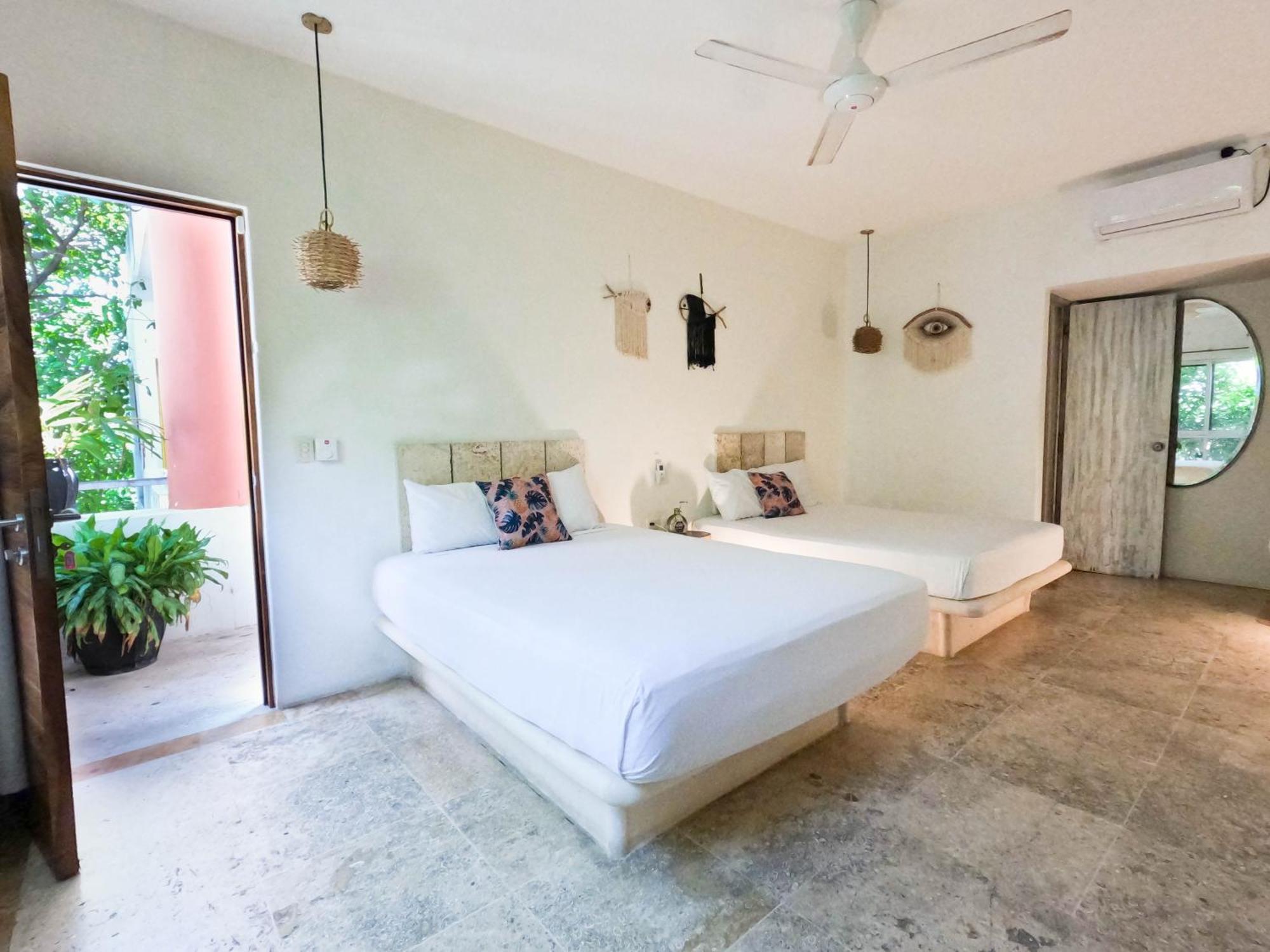 Rustik-inn Hotel 2*