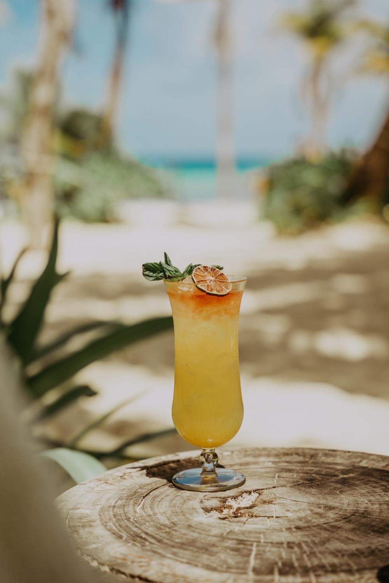 Petit Lafitte Front & Hotel Playa del Carmen