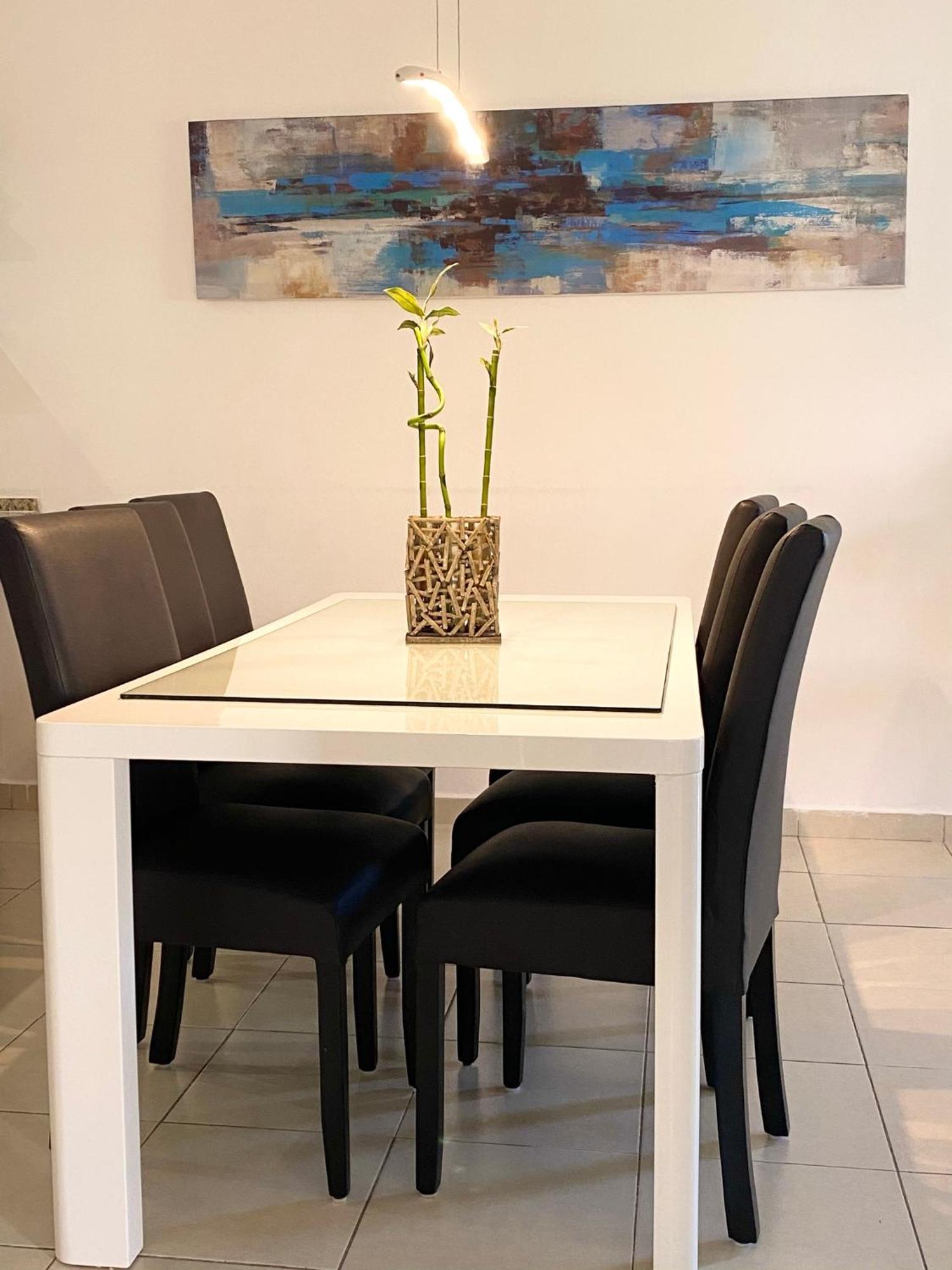 Makech Apartment *