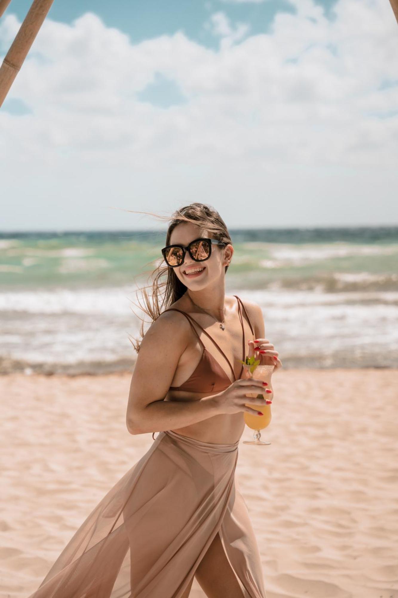 Petit Lafitte Front & Playa del Carmen