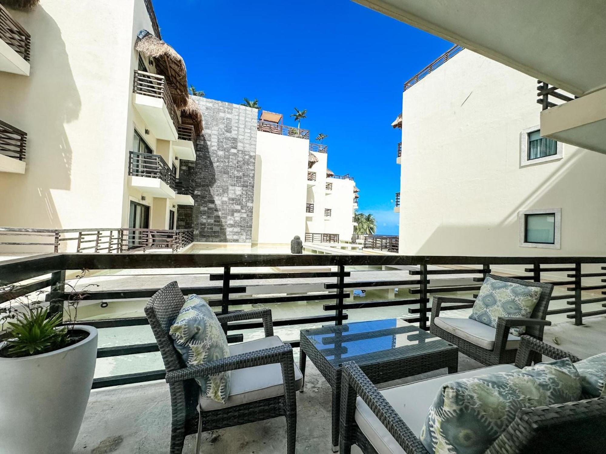 Apartment At 1124 Two Bed Reflecting Pool View Close Beach Playa del Carmen