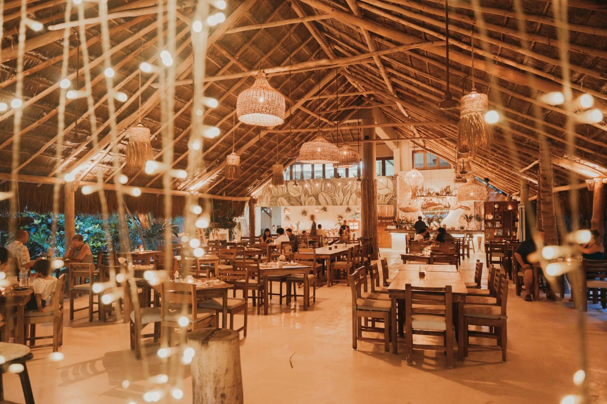 Petit Lafitte Front & Playa del Carmen